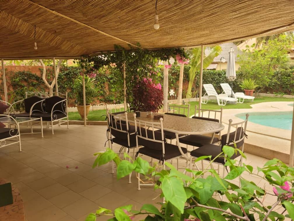 Villa Bord De Mer Avec Piscine Sali Tap Bagian luar foto
