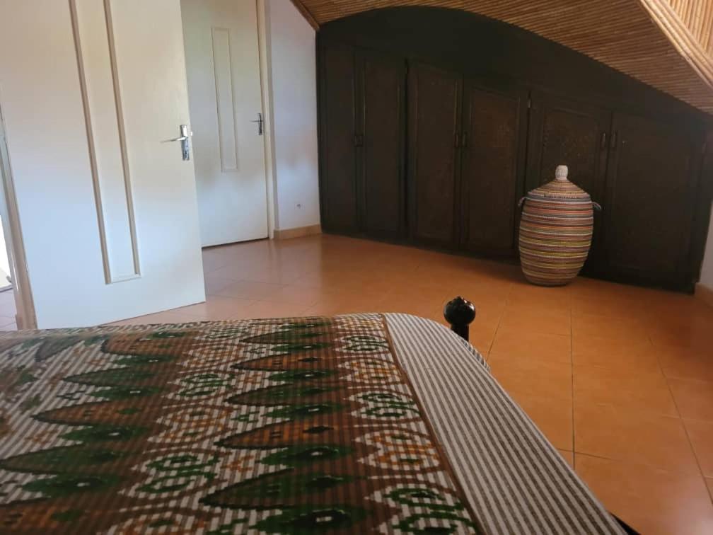 Villa Bord De Mer Avec Piscine Sali Tap Bagian luar foto
